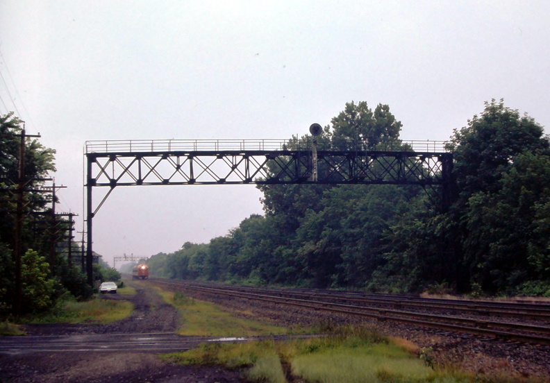 Abendroth-HwBoro-1974-07-Train-Signal-Bridge-HwRR-HRA.jpg