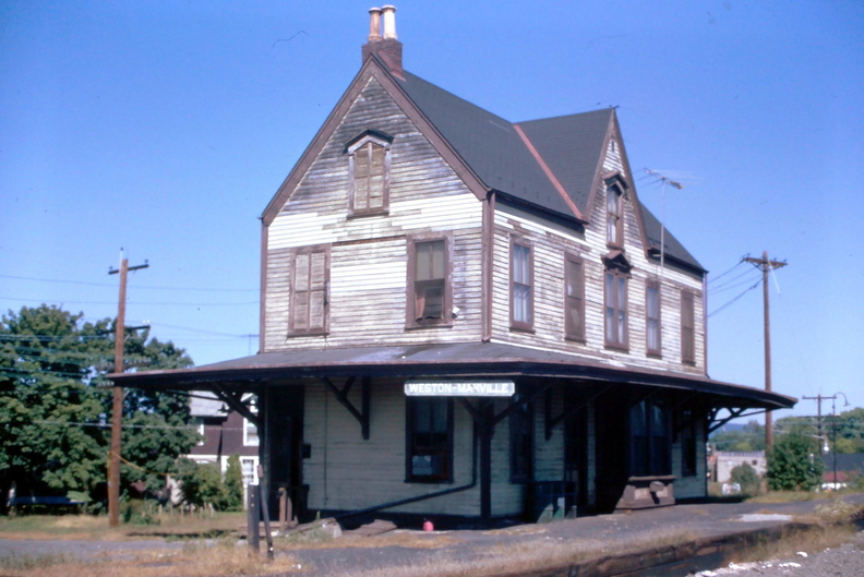 Abendroth-Weston-Manville-1969-10-Train-Station-HRA.jpg