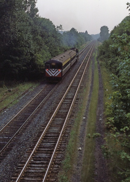 Curcio-Hw-Train-1981-08-28-036-Hopewell-Station-Passengers-from-NY-DMF.jpg