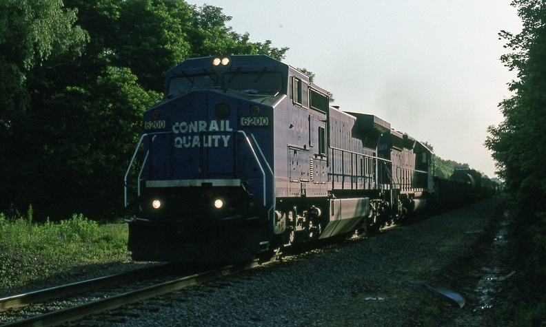 Curcio-Hw-Train-1995-12-00-011-Hopewell-Conrail-Freight-DMF.jpg