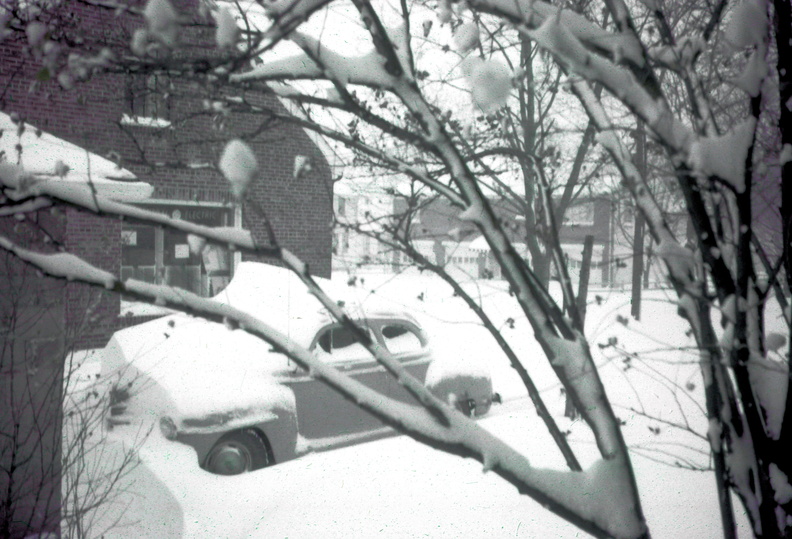 1955-Snowstorm-Center_07-Jones_Elec-PHG.jpg