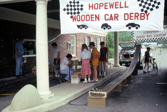 1983-HwBoro-Comm-Day-Car-Derby-62-EBroad-Track-REL 249