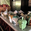 2022-Hw Inn-Bldg-Interior-Dining-Counter-Tea-Pots-1189