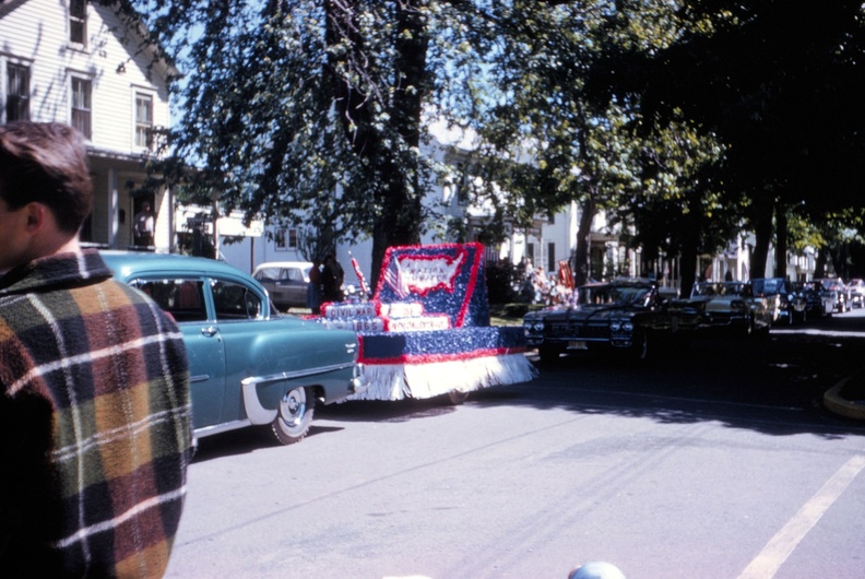 1961-HwBoro-Memorial-Parade-Gantz-02-Columbia-Seminary.jpg