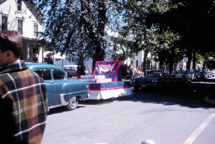 1961-HwBoro-Memorial-Parade-Gantz-02-Columbia-Seminary