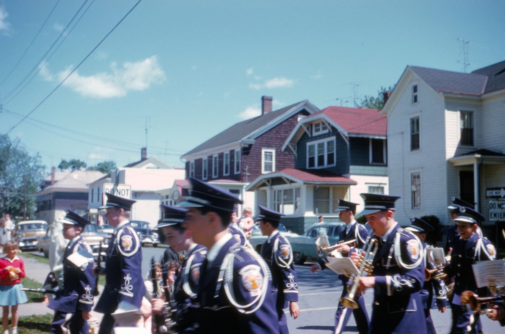 1961-HwBoro-Memorial-Parade-Gantz-04-Seminary-East