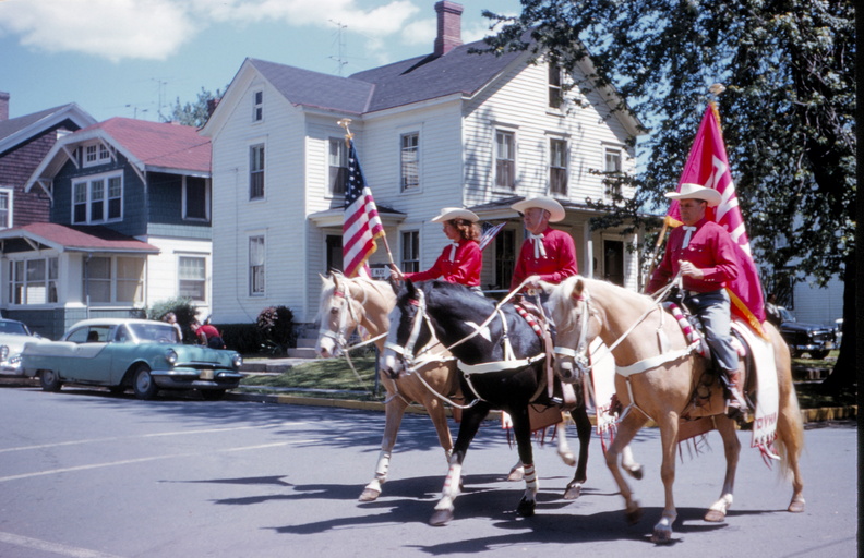 1961-HwBoro-Memorial-Parade-Gantz-14-Seminary-East-Horses.jpg