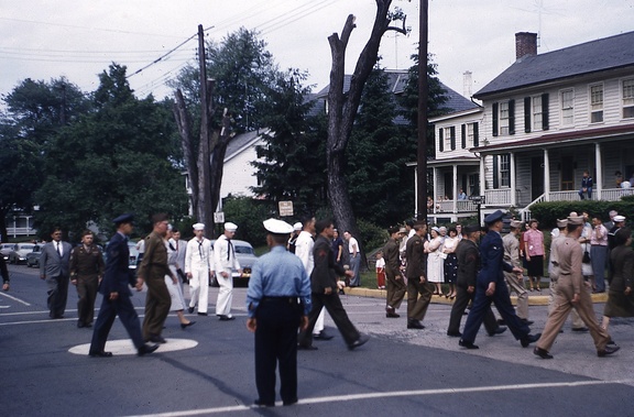 1961s1-HwBoro-Memorial-Parade-Kintner-Labaw 17-Broad-west-Greenwood