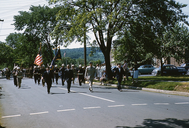 1961s4-HwBoro-Memorial-Parade-Kintner-Labaw_31-Princeton-School.jpg