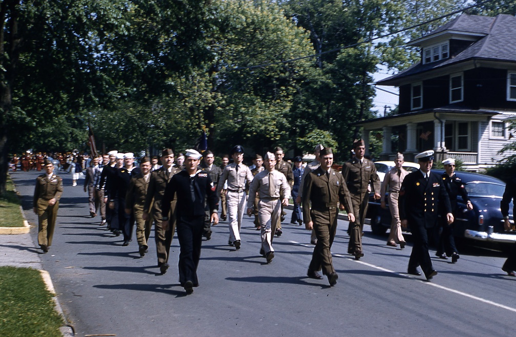 1962s3-HwBoro-Memorial-Parade-Kintner-Labaw 28-UNK