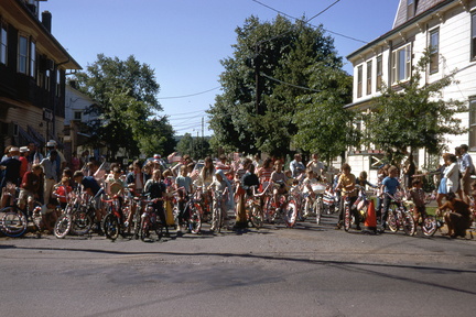 1970-HwBoro-Memorial-Parade-Devlin-Seminary-Bikes
