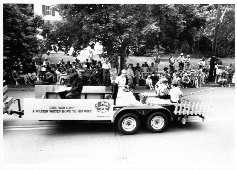 1992-HwBoro-Memorial-Parade-Sudlow-08-Harv-Fair.jpg