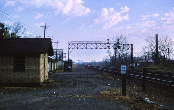 1960s-HwBoro-Train-Station-Reading-Steam-HwRR-REL-01