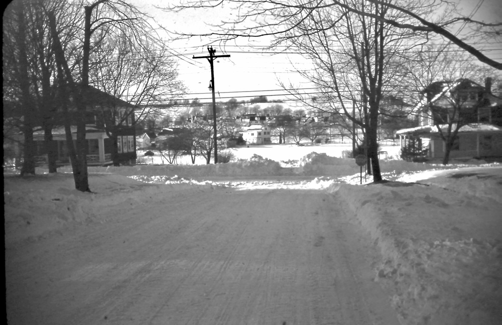 Broad West-108-1969-ph-ss Eaton north Ege Eaton Place Snow-RMA 637