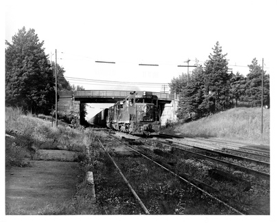 Railroad-002-1970-ph-RR Station Bridge BnO-HwRR-JH 217