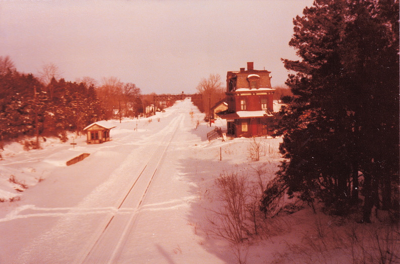 Railroad-002-1978-ph-Train_Station-HwRR-ACC_EB1.jpg