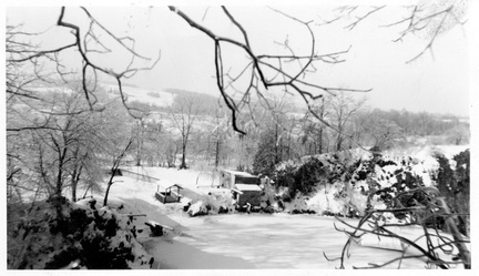 1948-01-Hw-Quarry-Lake-Overlook-Snow-JML SB 347