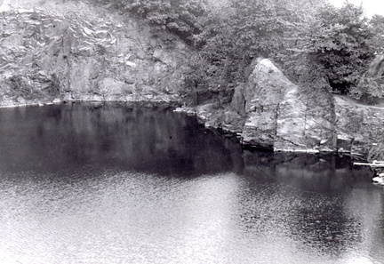 1950ce-Hw-Quarry-Lake-End-JML BG 005