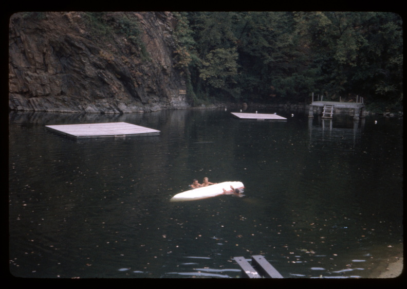 1965-10-Hw-Quarry-Lake-Capsize-Rafts-JML_SL_043.jpg