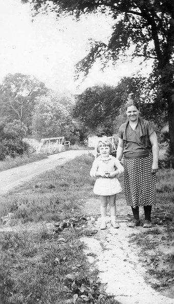 1925-37-St_Michaels-Farm-Klevze-Aunt-Molly-Rd-Bridge-RDK_2f.jpg