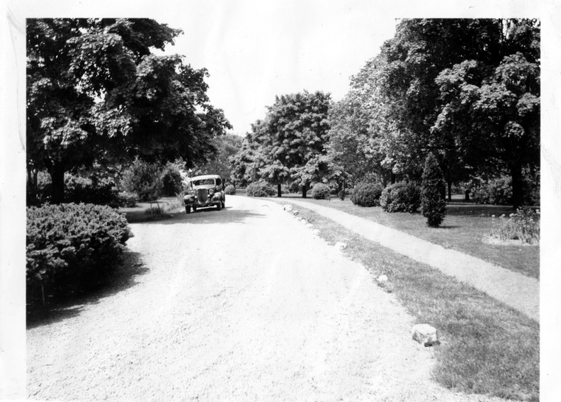 1938-St_Michaels-Front-Drive-Circle-SOSF_S1_26.jpg