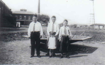 1939c-St Michaels-Playground-Uncles-Aunt-Bombardier-SOSF FB