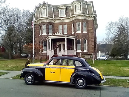 2023-HwBoro-Antique-Car-1941-Studebaker-Champion-Taxi-Museum-MDK