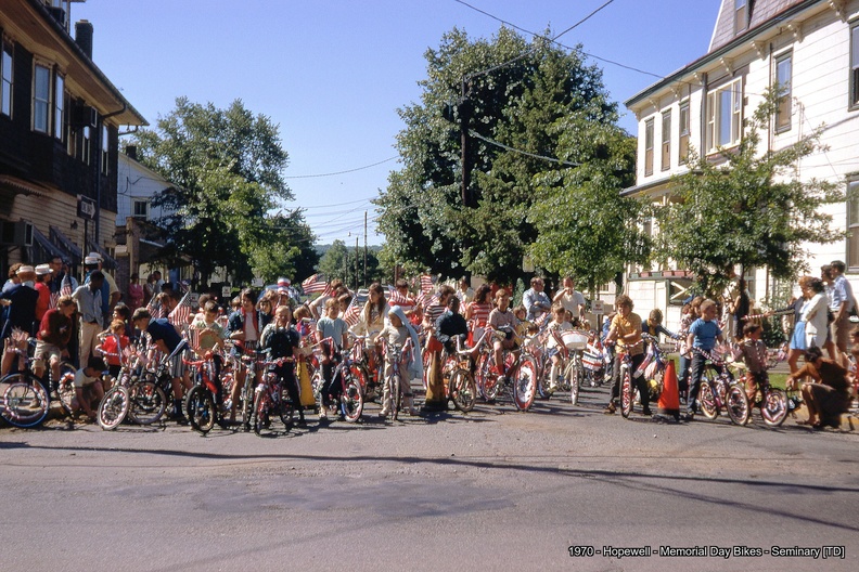 SL-TR-37-Broad_East-015-1970-ph-Memorial_Parade_Seminary_Bikes-TD_01.jpg