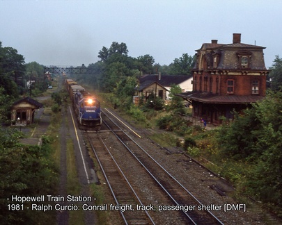 SL-ST2H-36-Hw-Station-Curcio-Hw-Train-1981-08-28-037-Hopewell-Station-Conrail-Freight-DMF