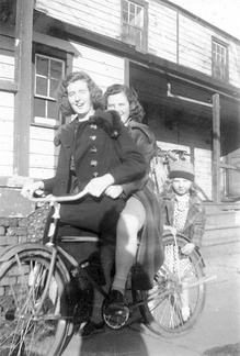1940-St Michaels-Farm-Klevze-House-Bike-Girls-RDK 1f